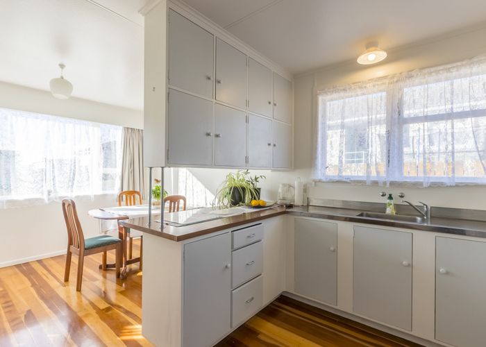  at 105 Rangituhi Crescent, Takapuwahia, Porirua