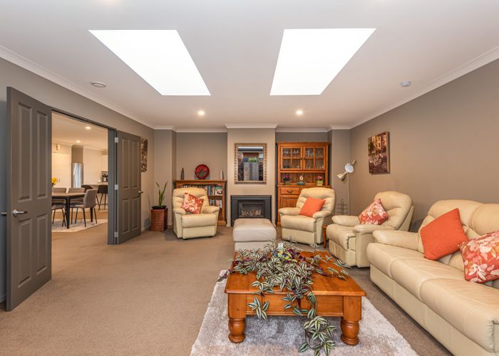  at 48 Woodhurst Drive, Casebrook, Christchurch