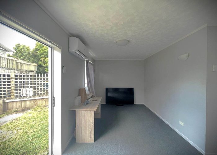  at 21A Royal Road, Massey, Waitakere City, Auckland