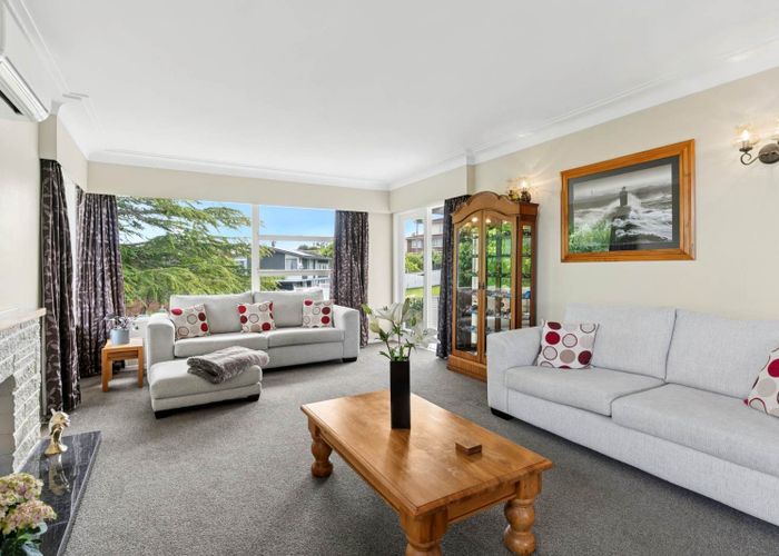  at 95 Hillcrest Avenue, Hillcrest, North Shore City, Auckland
