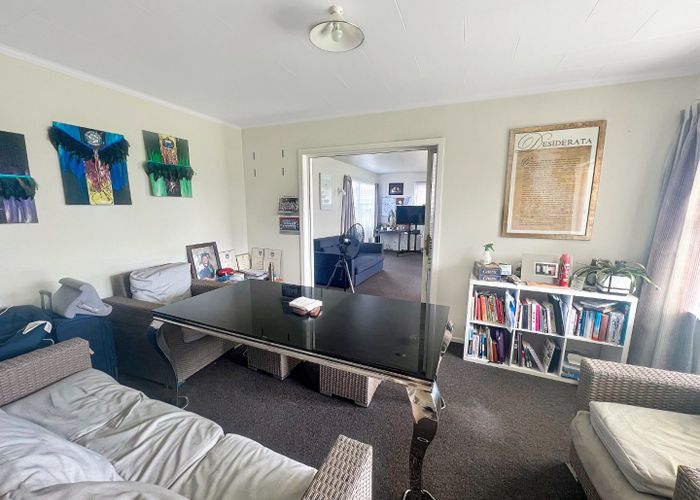  at 10 Lindsey Crescent, Springvale, Whanganui, Manawatu / Whanganui