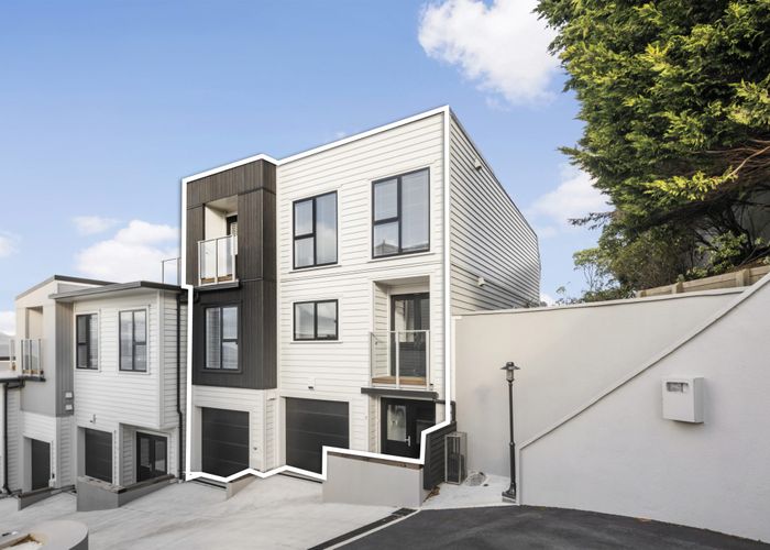  at 1/25 Thane Road, Roseneath, Wellington