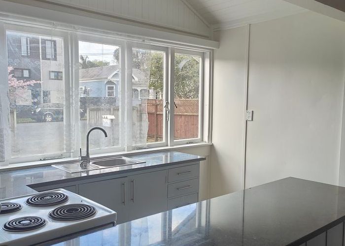  at 2/6 Arcadia Road, Epsom, Auckland City, Auckland