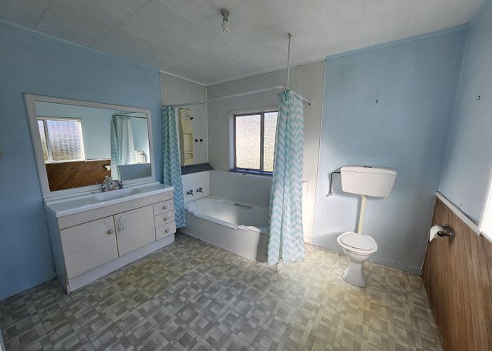  at 27 Inverness Street, Dunollie, Runanga