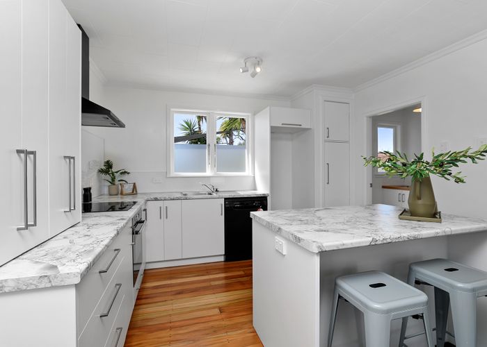  at 206 Ngamotu Road, Spotswood, New Plymouth