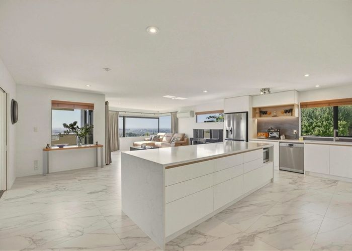  at 31 Highcrest Heights, Westmorland, Christchurch City, Canterbury