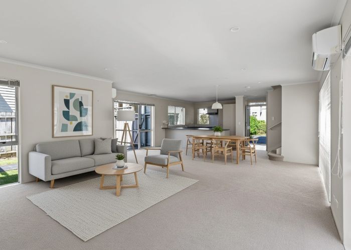  at 10 Sires Parkway, Takanini, Papakura, Auckland