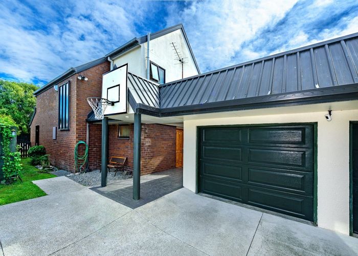  at 2/369 Linwood Avenue, Bromley, Christchurch City, Canterbury