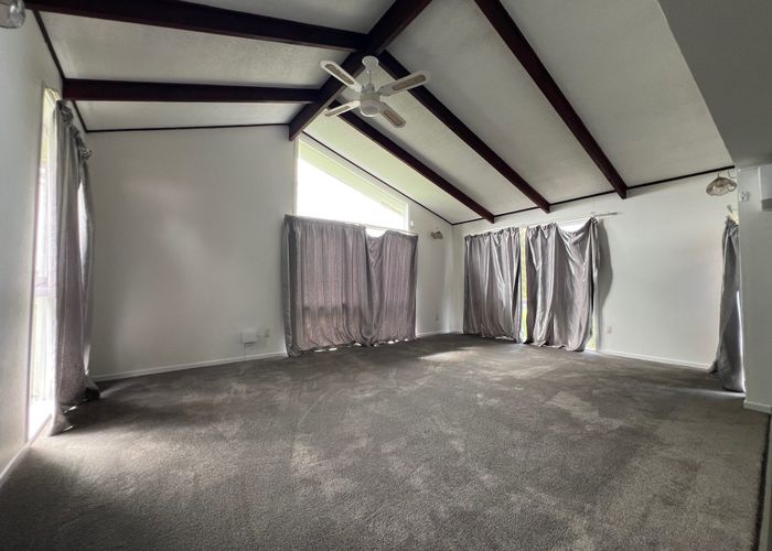  at 15 Lynbrooke Avenue, Blockhouse Bay, Auckland City, Auckland