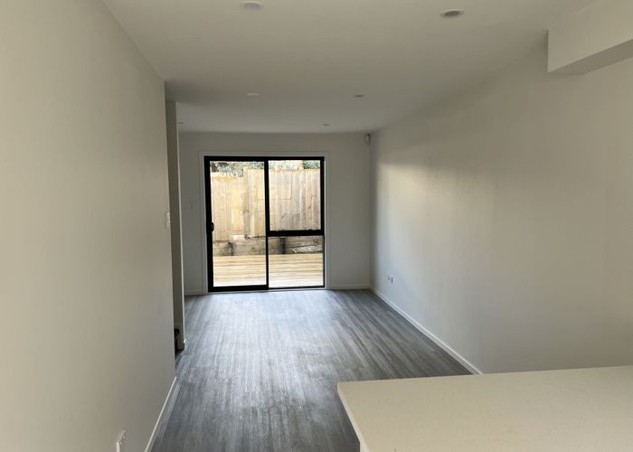  at 43 Tirimoana Road, Te Atatū South, Auckland