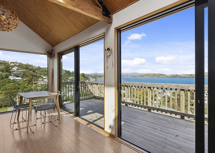  at 13 Airlie Road, Plimmerton, Porirua, Wellington