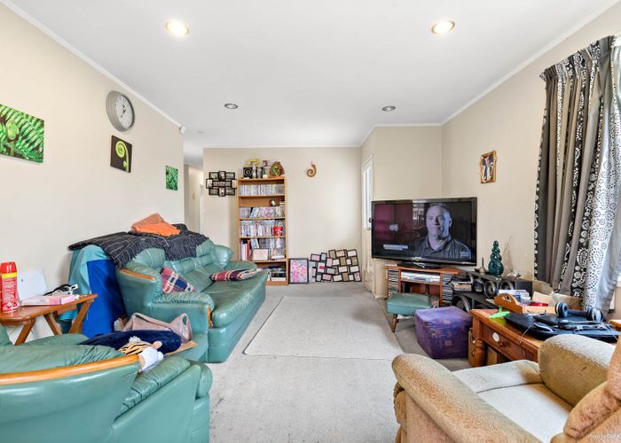  at 14 Bahari Drive, Ranui, Auckland