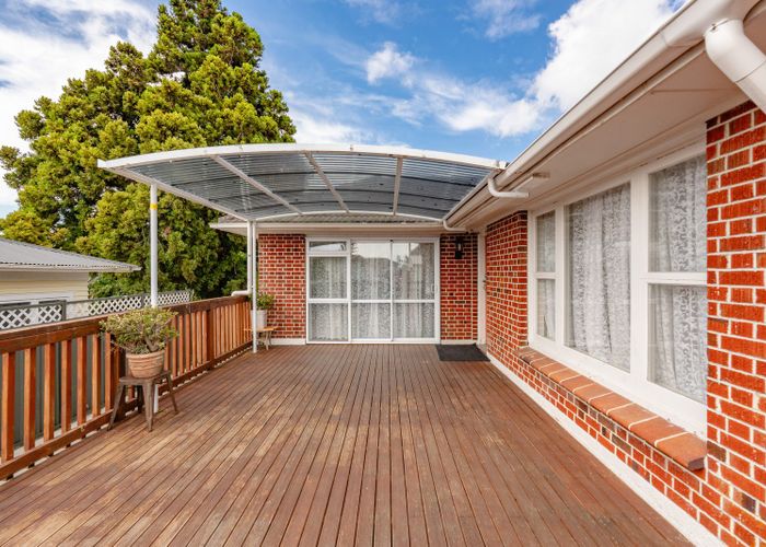  at 10 Brains Road, Kelston, Auckland