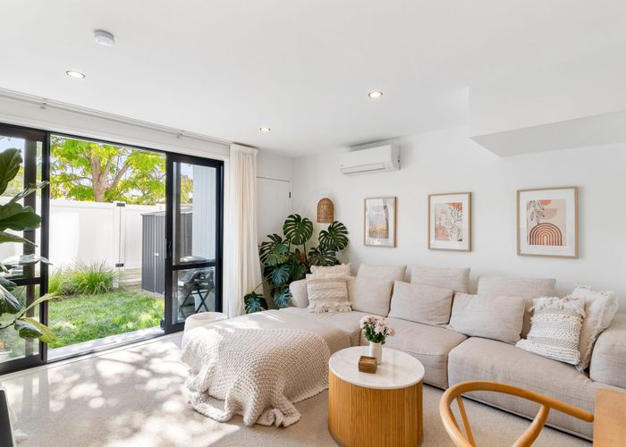  at 6/26 Moa Road, Point Chevalier, Auckland