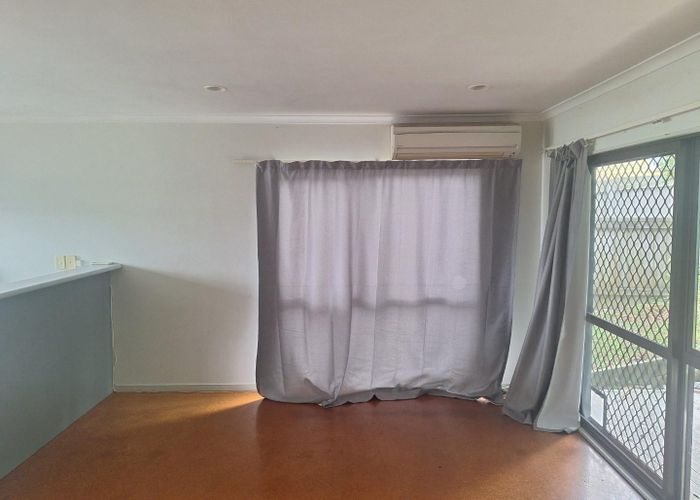  at 5 Justin Place, Te Atatu Peninsula, Auckland