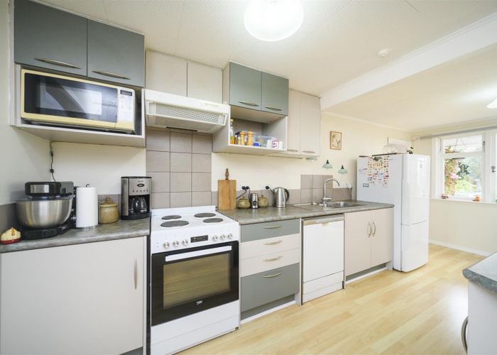  at 3 Dunallen Avenue, Marton