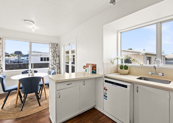  at 24 Guildford Street, Tamatea, Napier