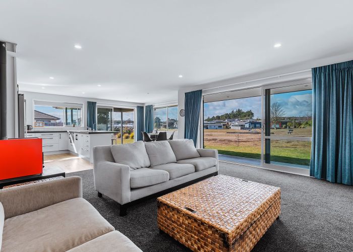  at 82 Parekaawa Drive, Turangi