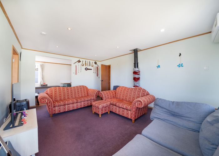  at 15 Martin Street, Ranui Heights, Porirua, Wellington