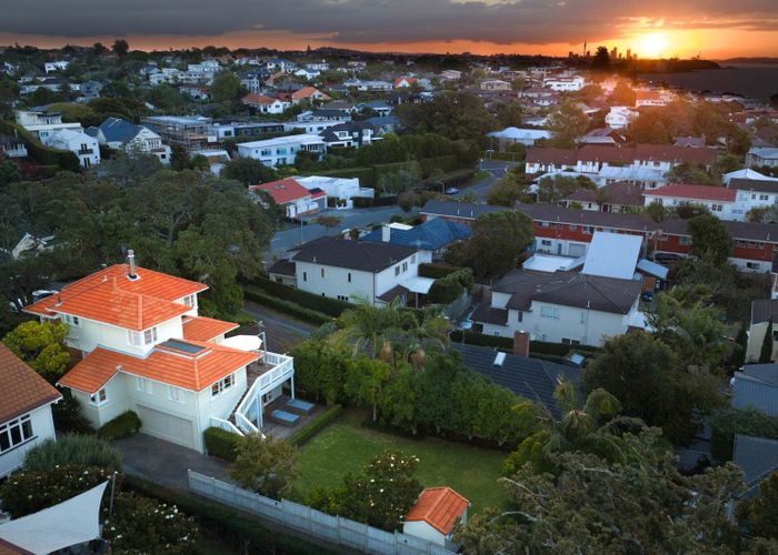  at 18 Bay Road, Saint Heliers, Auckland City, Auckland