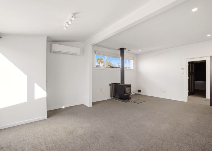  at 41 MacKenzie Avenue, Woolston, Christchurch