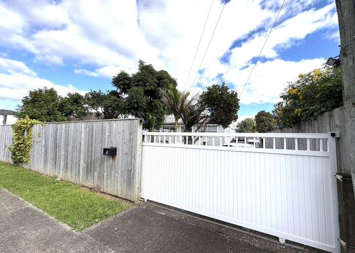  at 6 George Street, Mangere East, Auckland