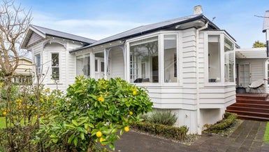  at 85 St Vincent Avenue, Remuera, Auckland
