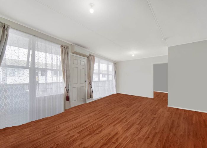  at 2/82 Portage Road, New Lynn, Auckland