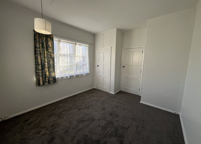  at 49 Ihle Street, Roslyn, Palmerston North, Manawatu / Whanganui