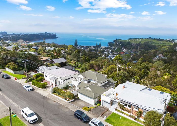  at 90 Wade River Road, Stanmore Bay, Whangaparaoa