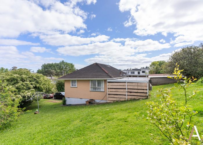  at 15 Stainton Place, Otara, Auckland