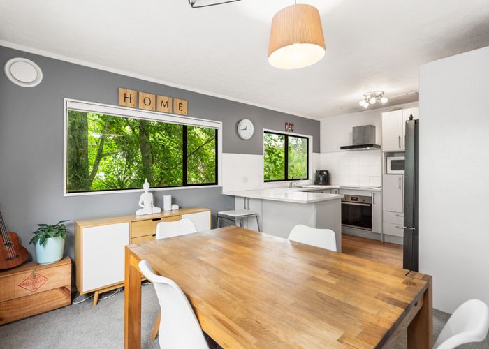  at 2/5 Flavia Close, Torbay, North Shore City, Auckland