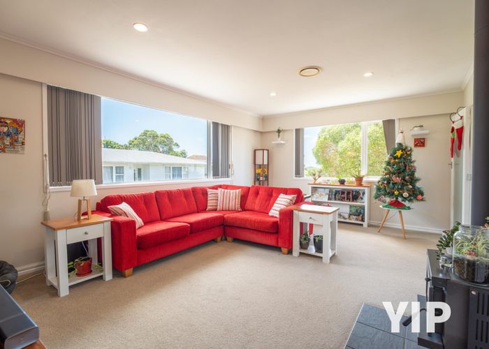  at 36 Bracken Road, Paparangi, Wellington