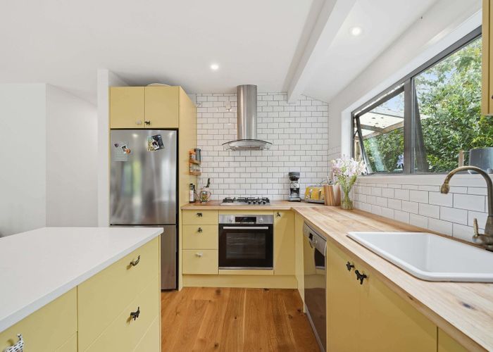  at 2/14 Mozeley Avenue, Devonport, North Shore City, Auckland