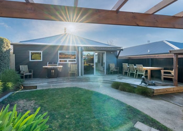  at 26 Lincoln Road, Hillmorton, Christchurch City, Canterbury