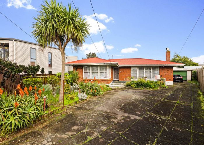  at 32 Tawa Crescent, Manurewa, Manukau City, Auckland