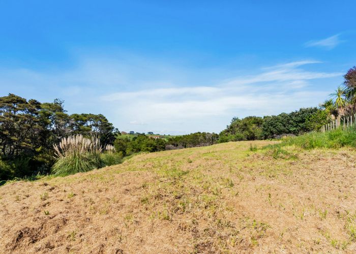  at 565 Whitford Road, Howick