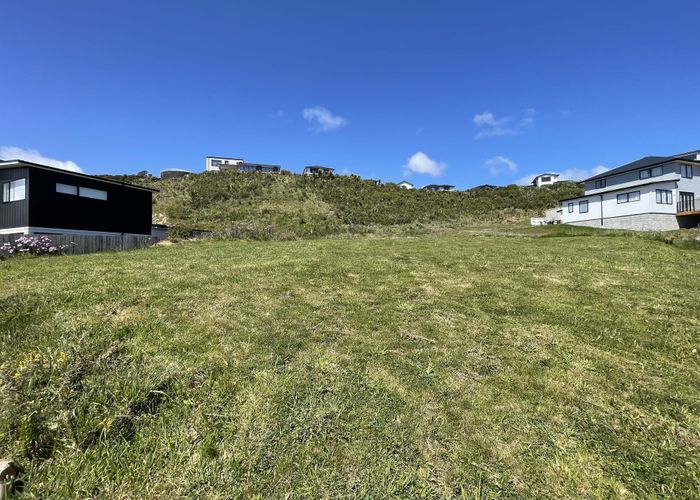  at 33 Ken Douglas Drive, Aotea, Porirua