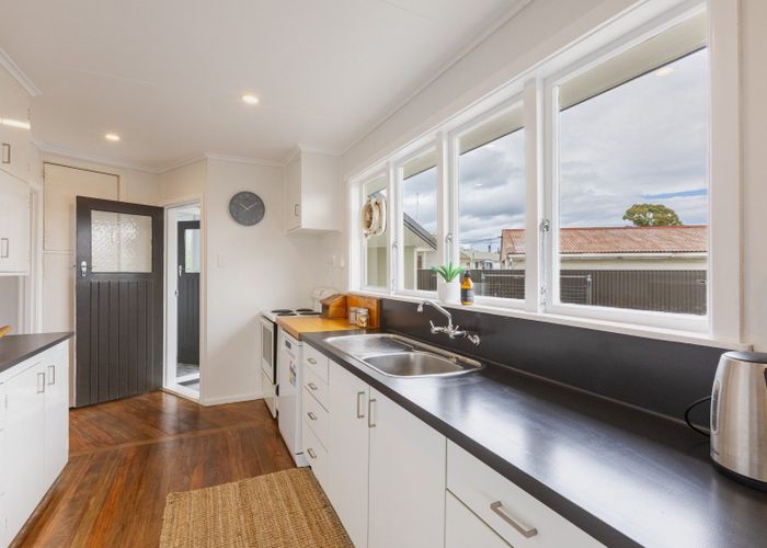  at 5 Jull Crescent, Waipukurau, Waipukurau