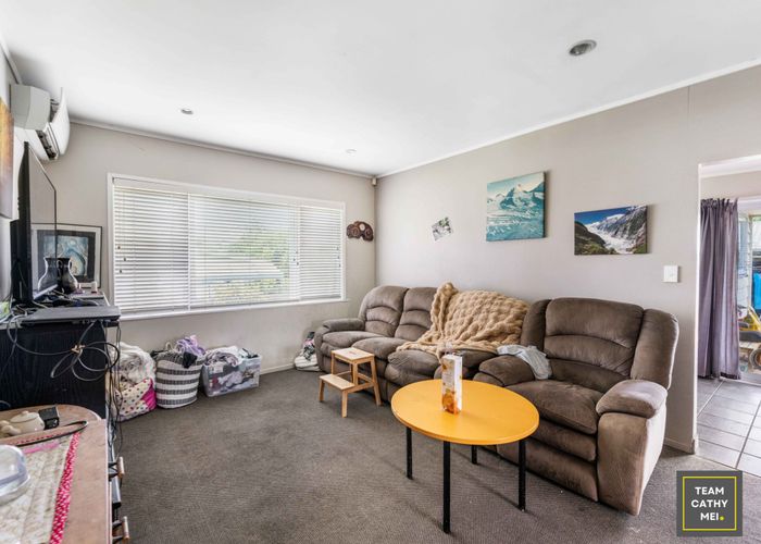  at 1/26 Waiari Road, Conifer Grove, Papakura, Auckland
