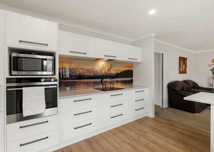  at 9 Grace Avenue, Leamington, Waipa, Waikato