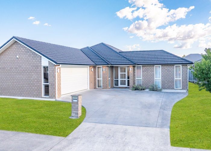  at 15 Chalgrove Road, Huntington, Hamilton