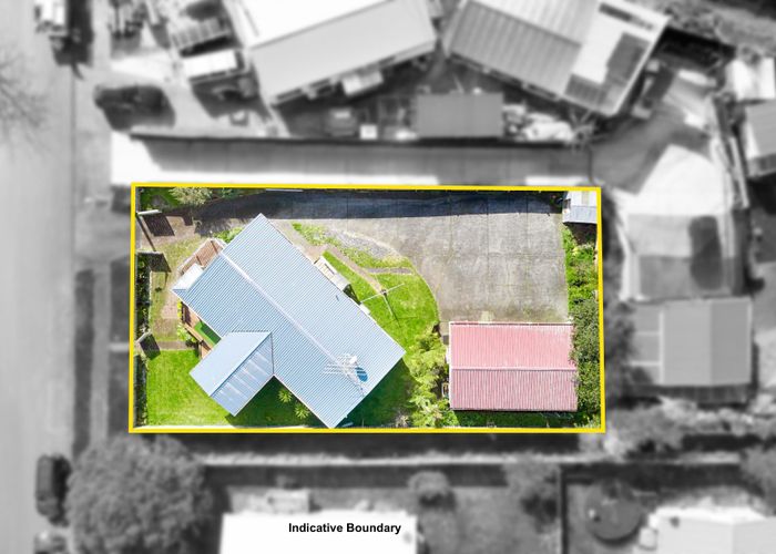  at 84 Chislehurst Street, Henderson, Auckland