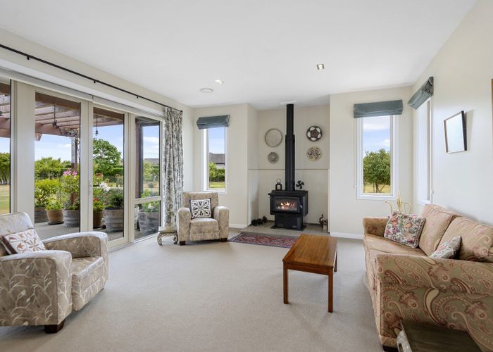  at 1 Whitcombe Place, Darfield, Darfield