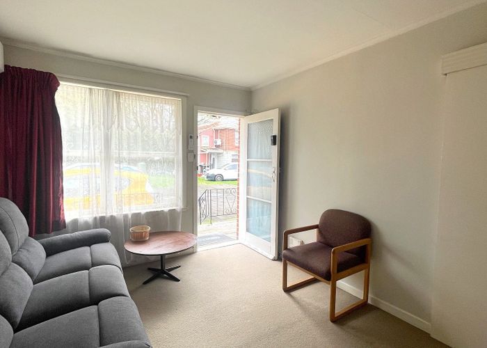  at 2/10 Begbie Place, Sandringham, Auckland City, Auckland