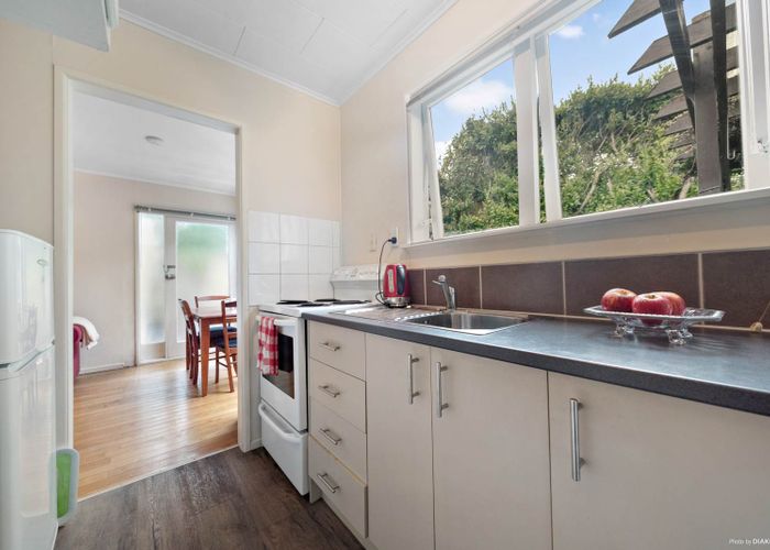  at 37C Roberta Avenue, Glendowie, Auckland