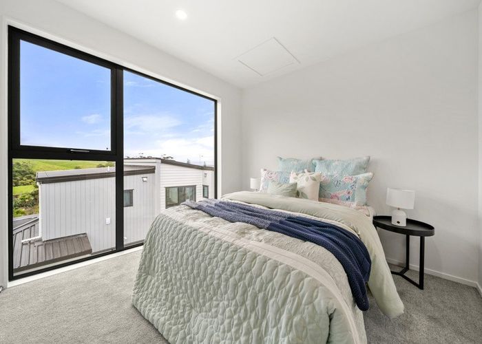  at 3/1088 Beach Road, Torbay, North Shore City, Auckland