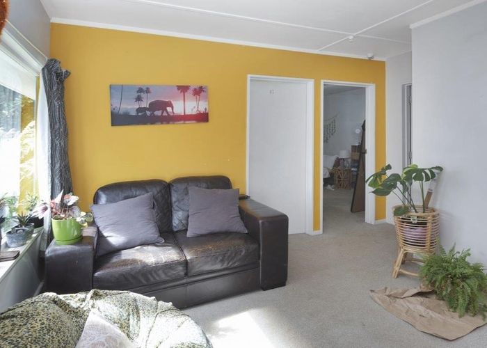  at 16c Barlow Street, Ilam, Christchurch City, Canterbury
