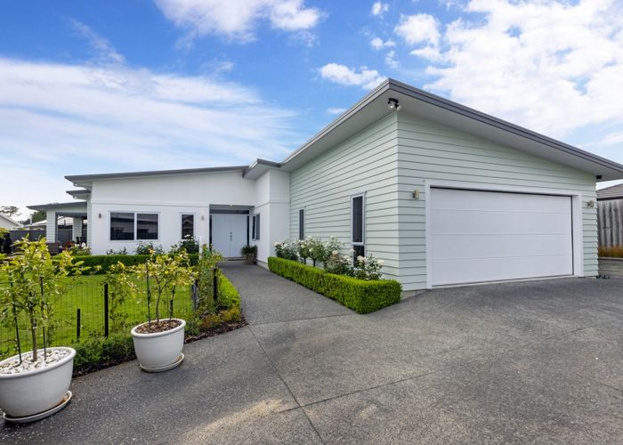  at 14 Karoola Place, Havelock North, Havelock North