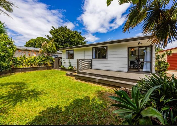  at 2/136 Buckland Road, Mangere East, Manukau City, Auckland